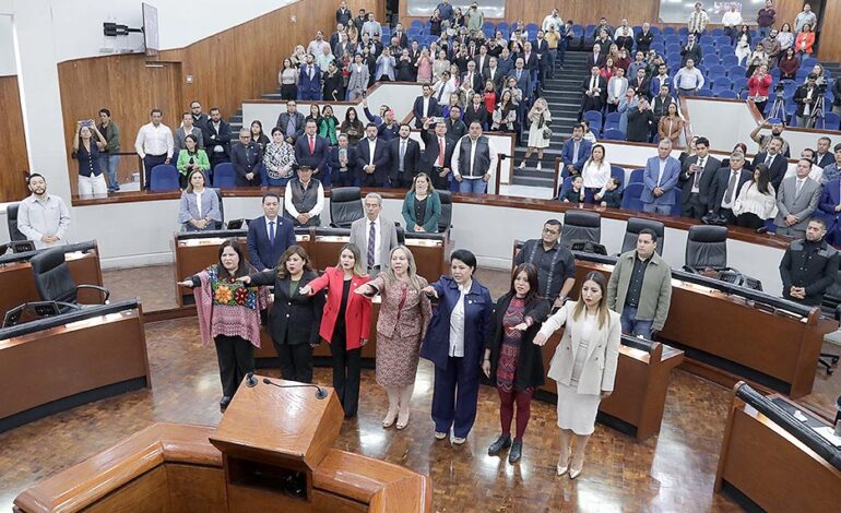  Eligen a Sara Rocha como presidenta del Congreso de SLP