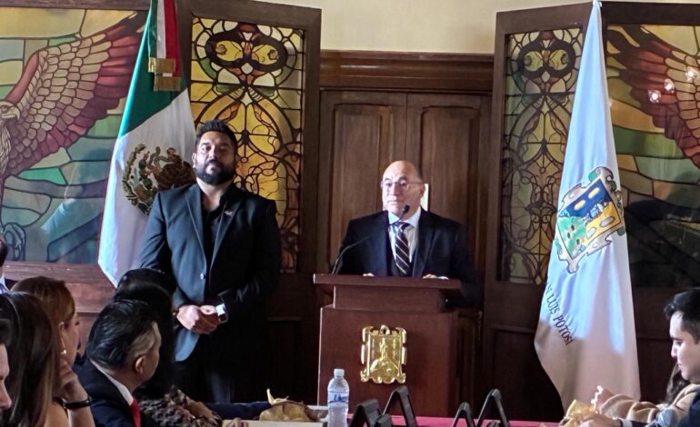  Pese a divergencias dentro del Cabildo de SLP, Galindo presume consenso en su primer informe