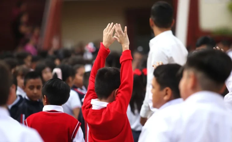  Regreso a clases en SLP: entre el entusiasmo oficial y los retos de la precariedad