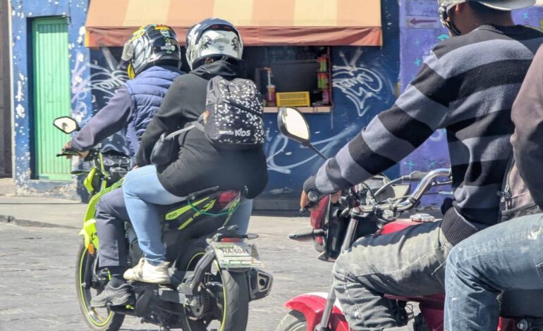  Autoridad responsabiliza a motociclistas por uso de cascos