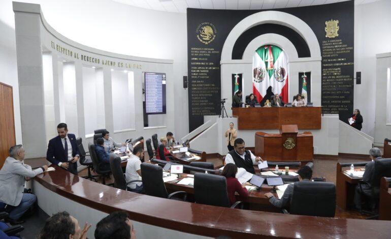 Congreso retira exhortos y sugiere comparecencia del rector por crisis en la UASLP