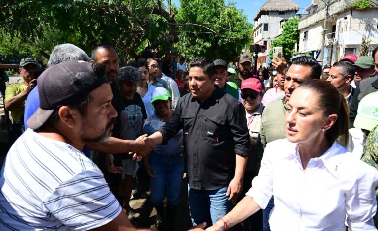  Sheinbaum visita la Huasteca potosina en medio de reclamos