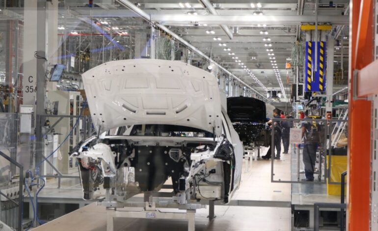  Producción automotriz en SLP cayó un 6%, confirma Sedeco