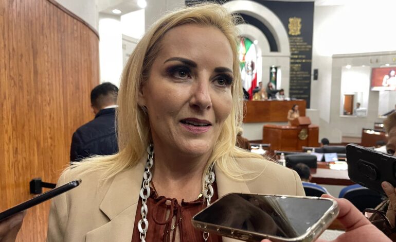  Aranzazú Puente acusa a la bancanda del PAN de excluirla de las convocatorias