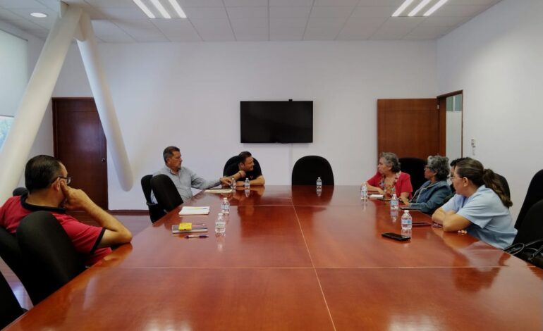  Vecinas de la colonia Satélite exigen a Interapas atender inundaciones de aguas negras