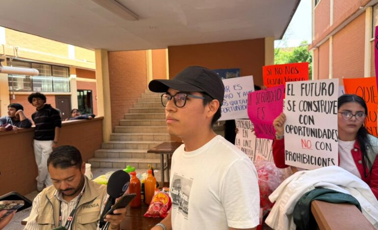  Estudiantes de Ciencias Químicas exigen seguridad, insumos y venta libre en la facultad