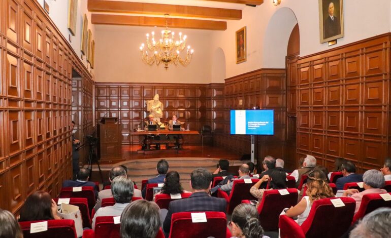  UASLP formaliza renuncia del director de Derecho y presenta Comisión Permanente de Seguridad ante el CDU