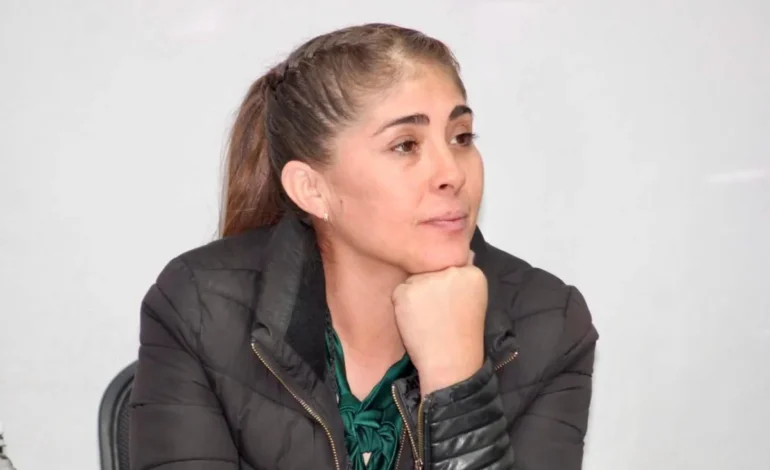  Regidora reconoce rezagos en atención a mujeres de la capital