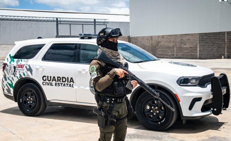  Oficial Mayor confirma apoyos a deudos de policías caídos en SLP