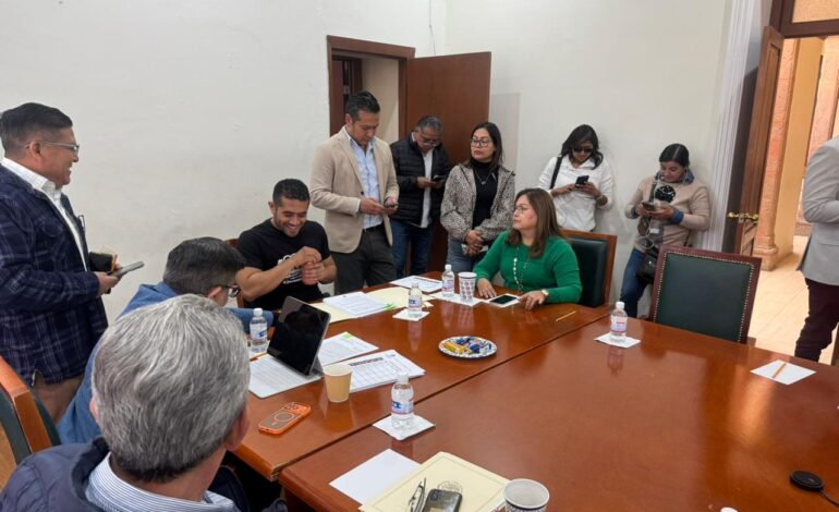  Desecha Congreso propuesta para crear comisión para el fondo de jubilados del magisterio