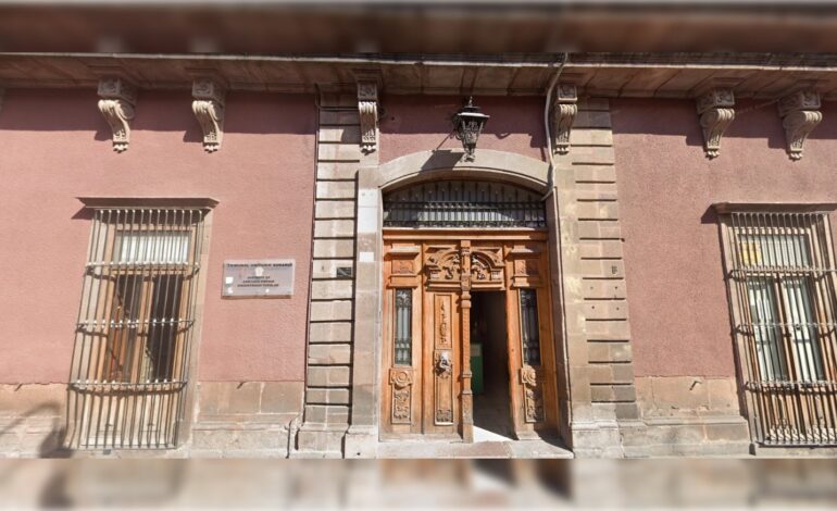  Conversación entre personal del TUA y un particular, expone supuesto soborno a magistrada