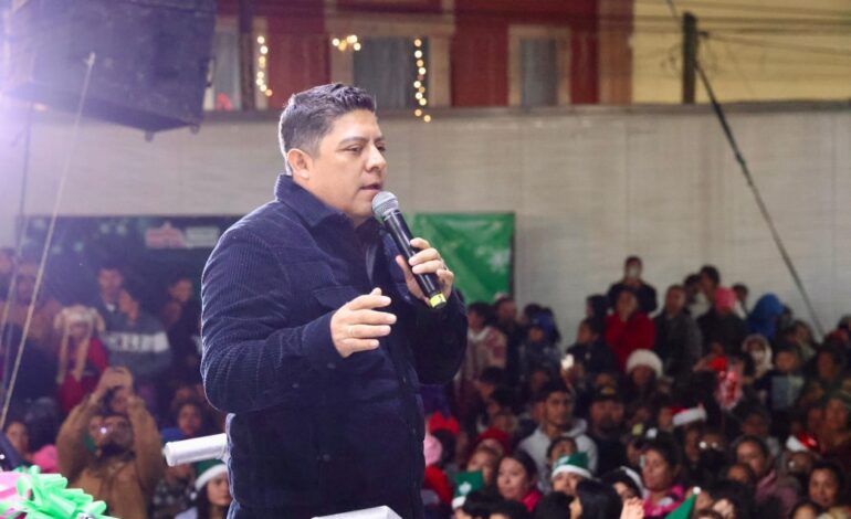  Gallardo respalda relevo total del Concejo Municipal de Villa de Pozos