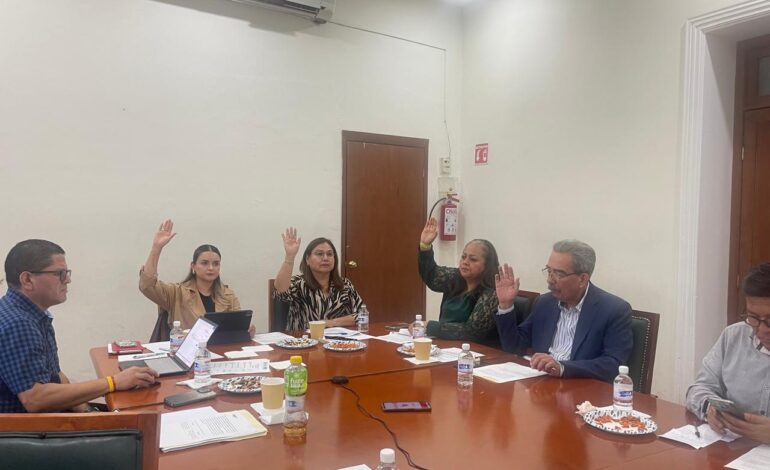  Diputados “castigan” a la UASLP y “premian” al Ceepac