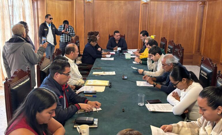  Cabildos comienzan a avalar la reforma de paridad con votaciones divididas y escasa publicidad