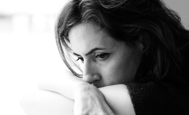  Mujeres superan a hombres en casos de depresión diagnosticada en SLP