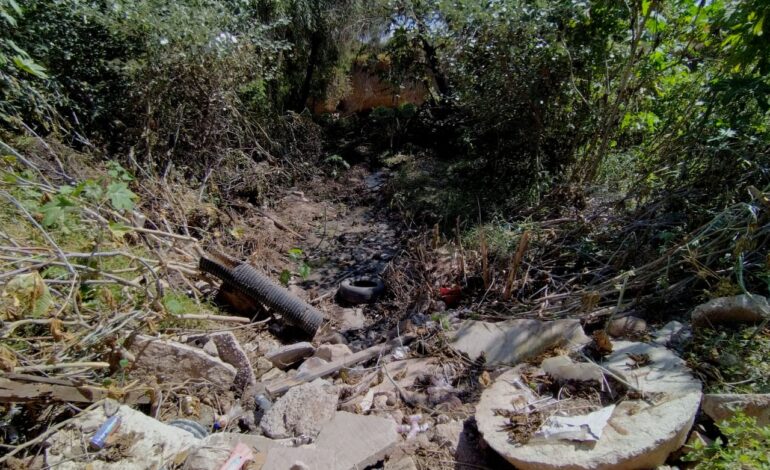  Interapas y Ayuntamiento aún no frenan la descarga de aguas residuales en el río Paisanos