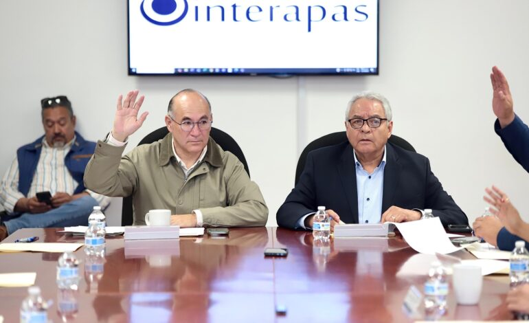  Renuncia de director del Interapas, por motivos de salud: Galindo