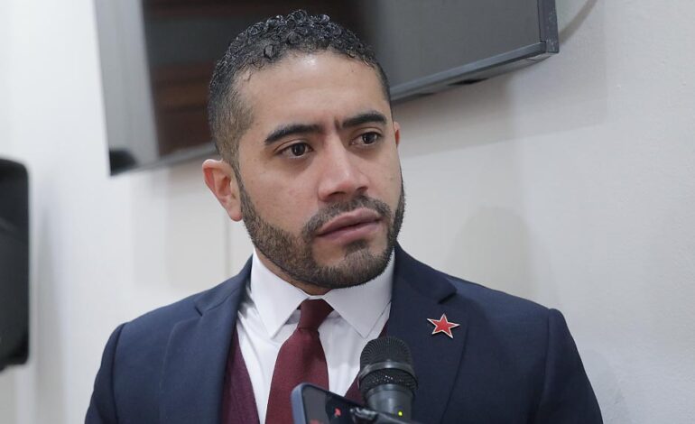  Diputado de Morena atribuye renuncia de Aranzazú Puente a crisis interna del PAN