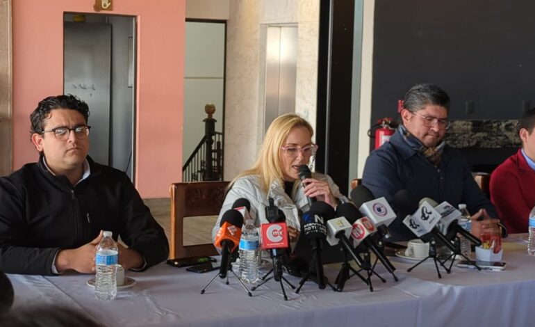  Aranzazú Puente renuncia al PAN y se declara diputada sin partido