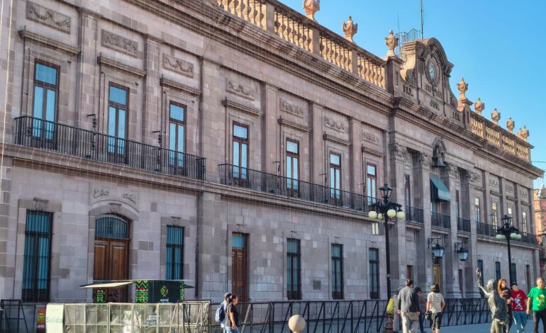  Exfuncionaria de la SEGE destituida por discriminación asume la Dirección de Gobernación