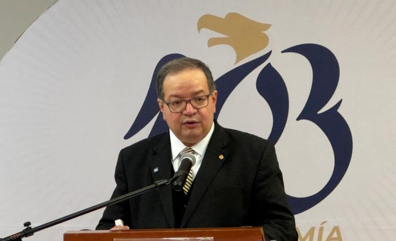  Autonomía, rendición de cuentas y retos globales: los ejes del diálogo académico en la UASLP