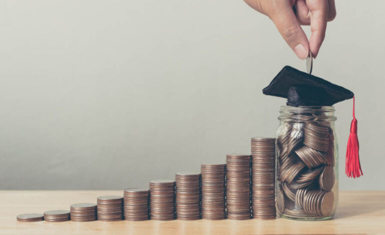  Diputada propone que colegiaturas universitarias puedan deducirse al 100% del ISR