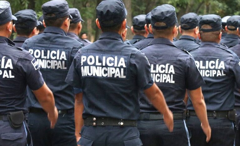  Gobierno presenta iniciativa para homologar salario mínimo de policías municipales en SLP