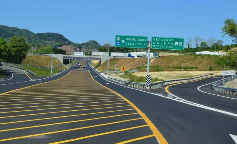  La logística mexicana terrestre enfrenta un cuello de botella histórico: Siller Martínez