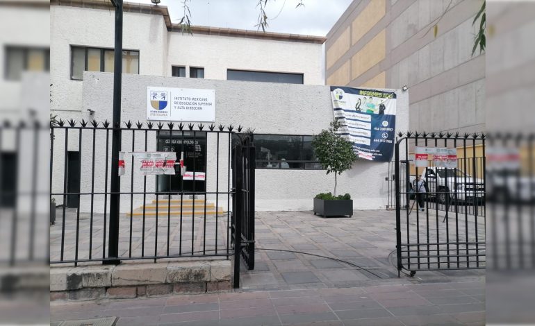  Denuncian hostigamiento contra defraudados de la Universidad Potosina de Av Carranza