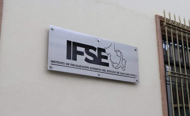  IFSE multó a 482 funcionarios municipales en 2025