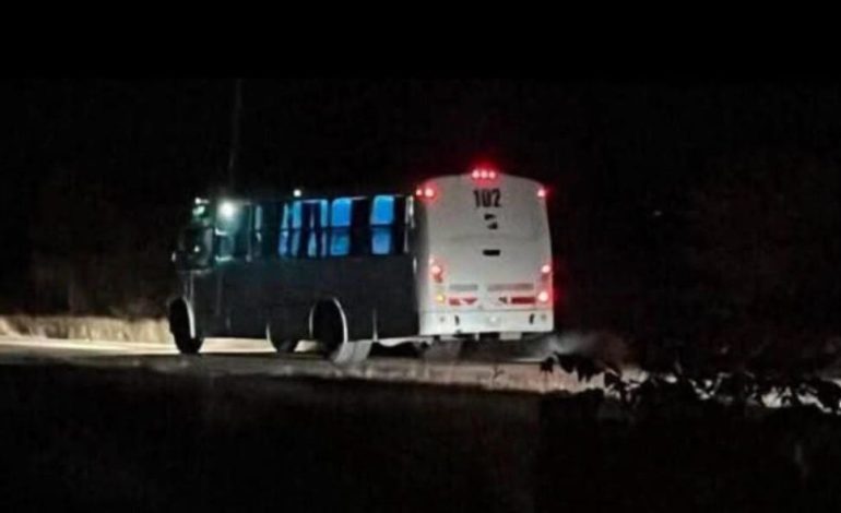  FGE confirma hallazgo de autobús abandonado en carretera Valles-Mante