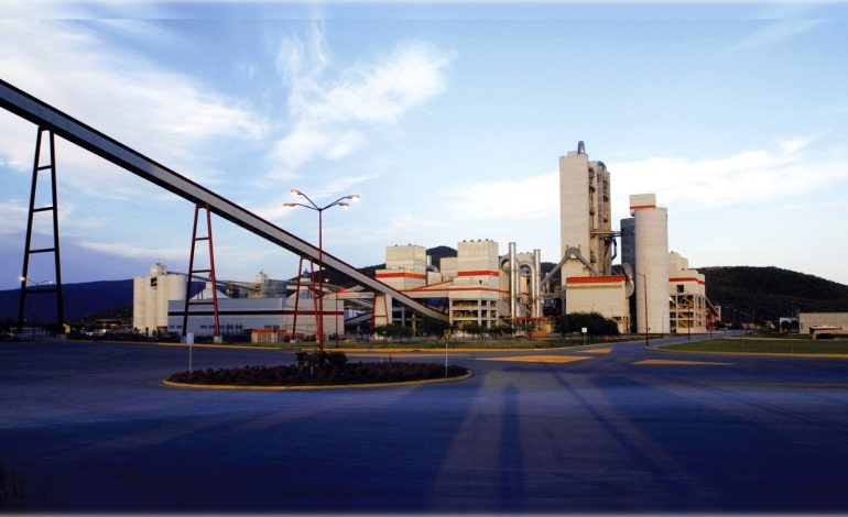  Congreso exhorta a investigar origen de polvo gris en Cerritos; piden inspecciones a Cementos Moctezuma