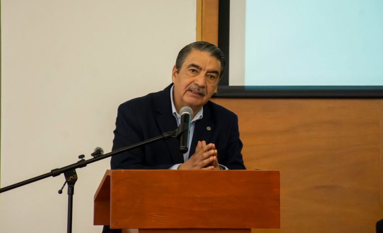  Rector de la UASLP advierte rezago financiero tras dos meses sin recursos