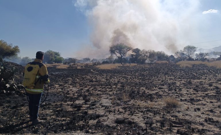  Incendio en basurero del Periférico Norte se extiendó por efecto del viento: CEPC