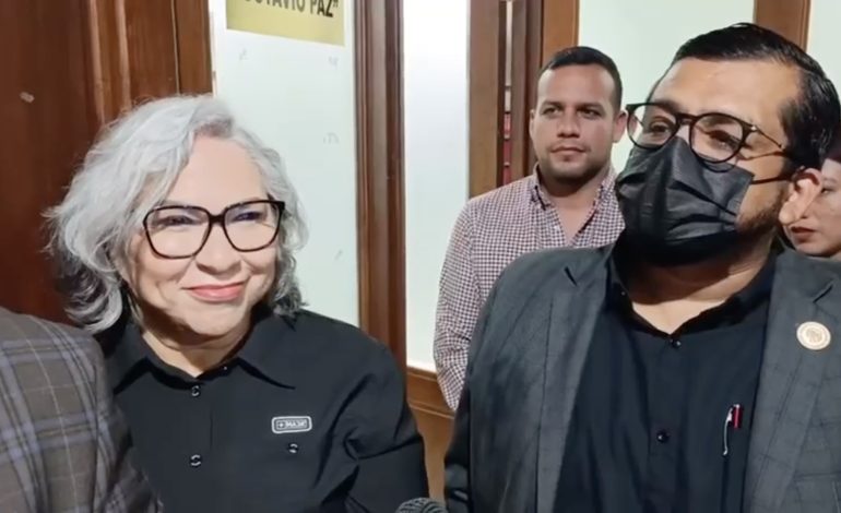  Video | Rita Ozalia se reúne con coordinadores en el Congreso previo a la definición de la Jucopo