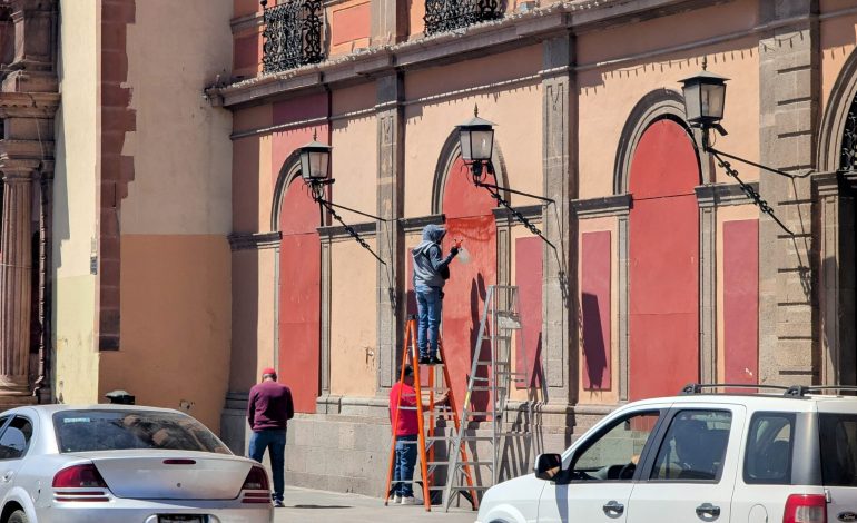  El blindaje del 8M: edificios cubiertos antes de la marcha en SLP