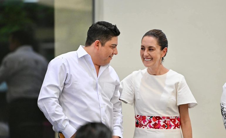  Sheinbaum y Gallardo chocan por nepotismo en cargos de elección popular