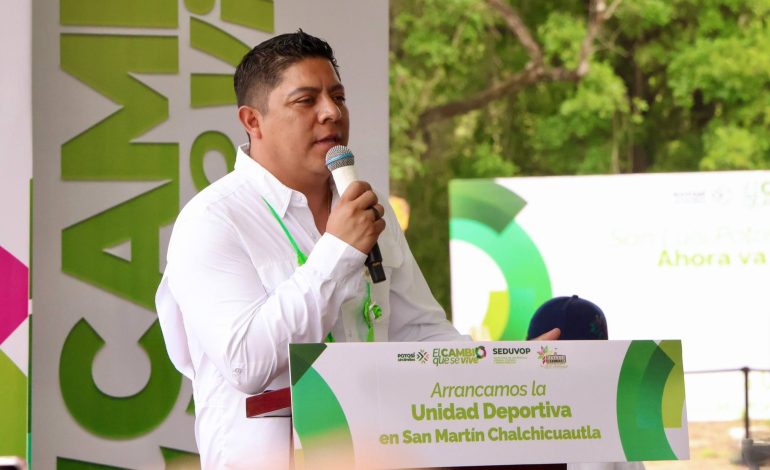  Gallardo anuncia 120 mdp para pavimentación en Las Lomas