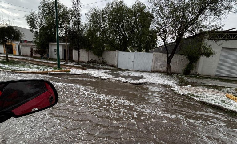  Granizo y lluvia intensa golpean municipios del norte y centro de SLP