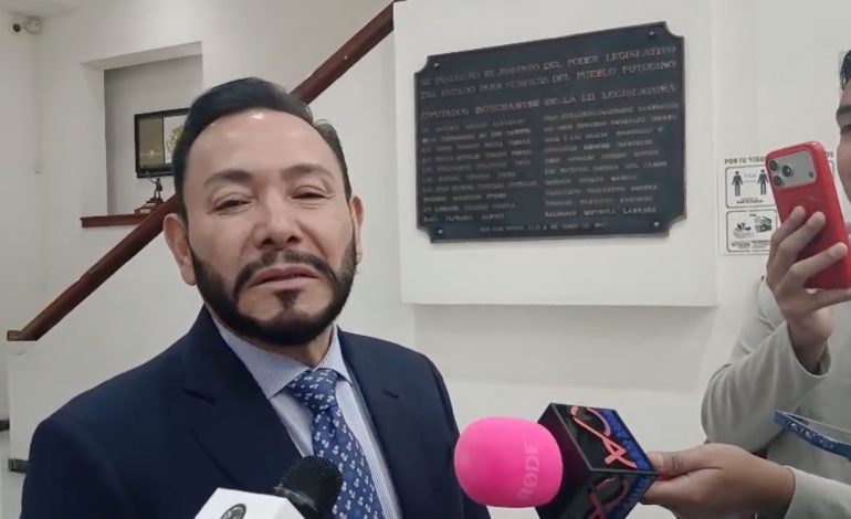  Video | Héctor Serrano presenta queja ante CEDH contra rector de la UASLP