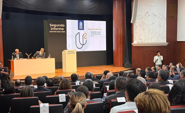  Zermeño alerta sobre presión financiera y defiende autonomía de la UASLP durante su segundo informe
