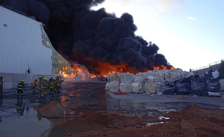  Incendio en Zona Industrial eleva contaminación 5 veces por encima del límite en SLP