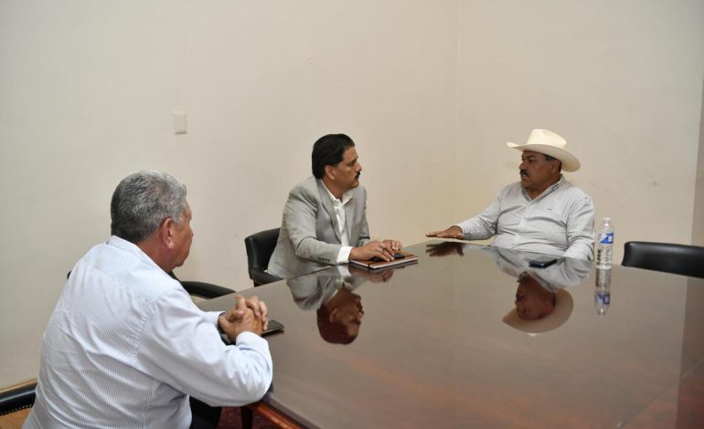  Tras protesta, abren canales para la venta de frijol en Villa de Arriaga