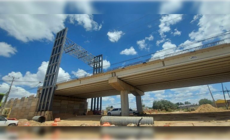  Puente en carretera Rioverde y Periférico acumula más de un año en obra