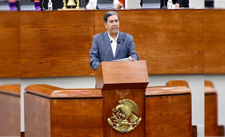  Marco Gama plantea que ningún partido vaya en alianza rumbo a 2027 en SLP