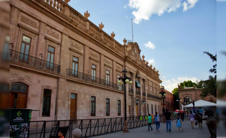  Gobierno de SLP responde a taxistas, maestros y organizaciones indígenas con mesas de diálogo