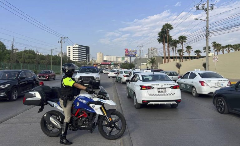  Taxistas vuelven a tomar las calles de SLP