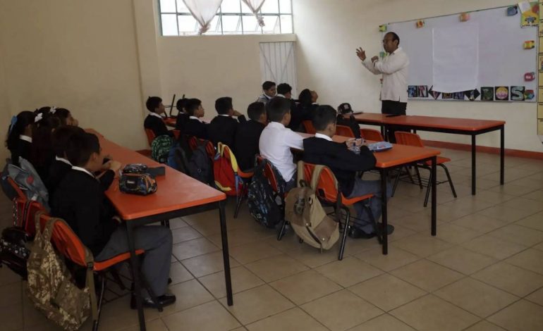 Escuelas deberán reportar posibles delitos contra estudiantes en SLP