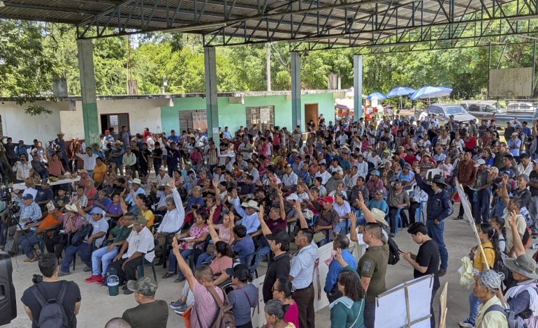  Convocan al quinto Foro No al Fracking en Huehuetlán