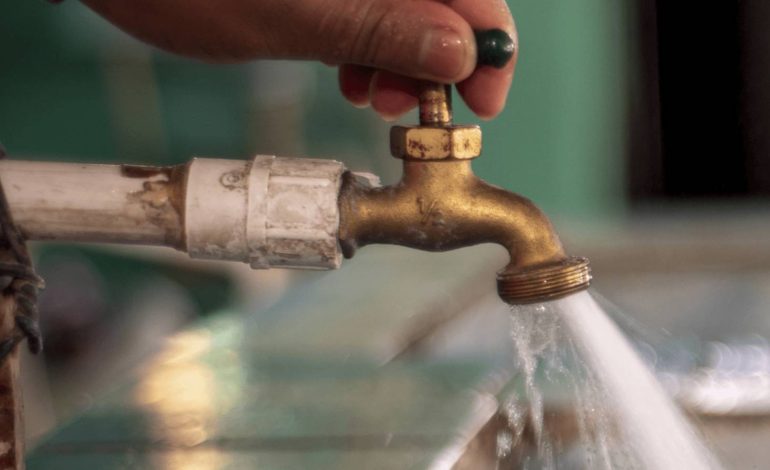  Gobierno de SLP propone condonar servicio de agua a adultos mayores y usuarios sin suministro